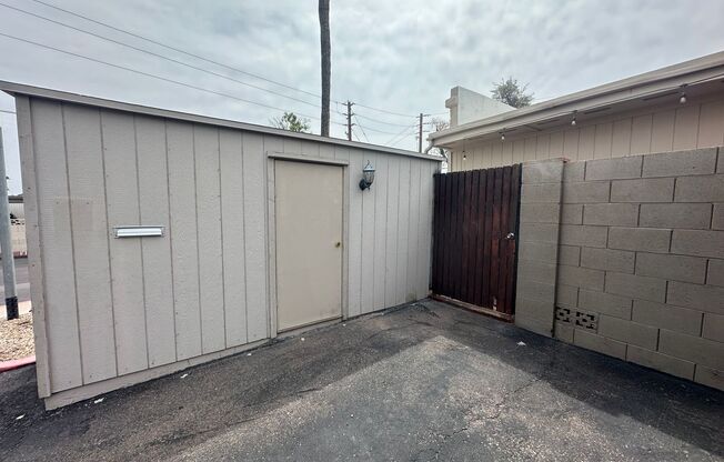 Furnished Optional 3 bed 2 bath Townhome