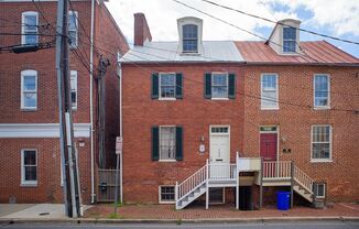 123 Cathedral Street