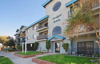 750 Redondo Beach Blvd  Gardena, CA 90247