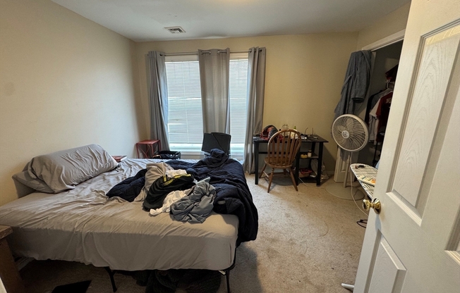 3 beds, 4.5 baths, 1,778 sqft, $3,275, Unit 154