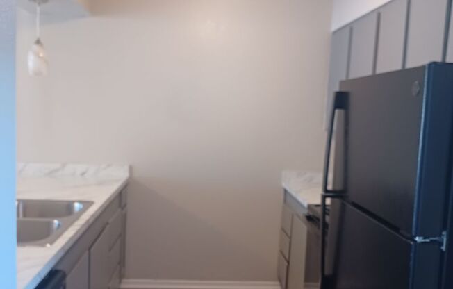 2 beds, 1.5 baths, 1,200 sqft, $1,100, Unit 45