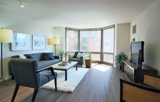 1229 N DEARBORN