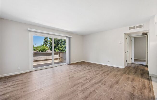 2 beds, 1 bath, 760 sqft, $1,395