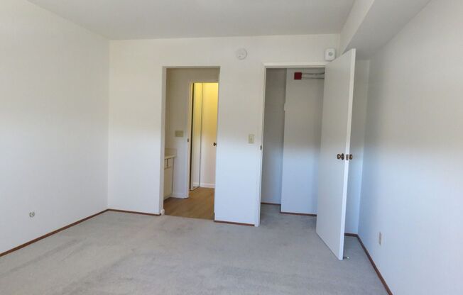 2 beds, 1 bath, $3,750, Unit 2035 #22