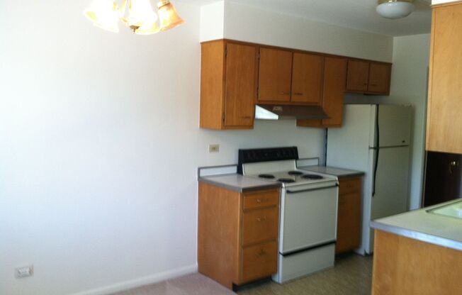 631-651 Busse Hwy