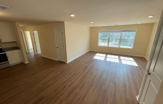 2 beds, 1 bath, 1,027 sqft, $1,625, Unit Apt 3212