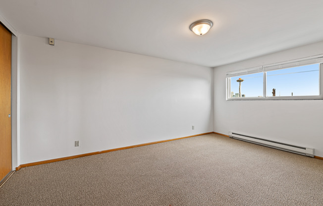 1 bed, 1 bath, 700 sqft, $1,695, Unit 400