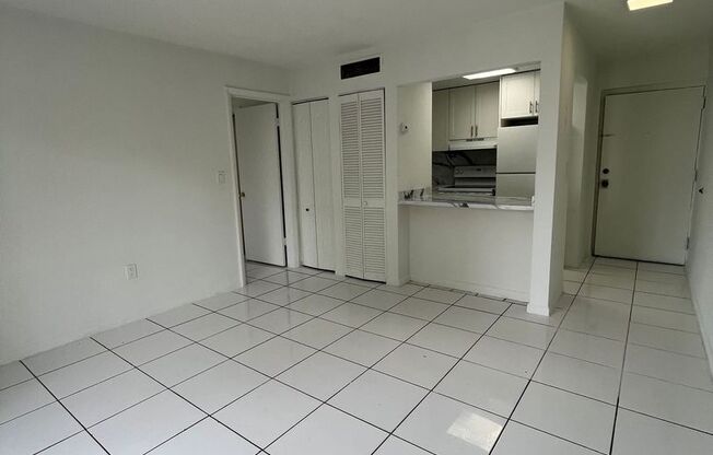 2135  Little Havana - 2135