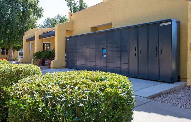 Package Lockers at Ascent on Peoria, Phoenix