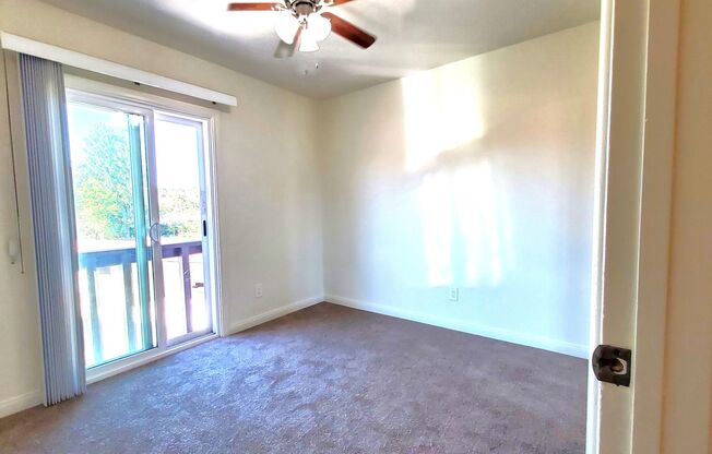 Comfortable 2 bedr townhome