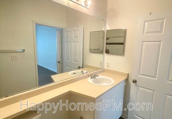 2 beds, 2 baths, 1,057 sqft, $2,100