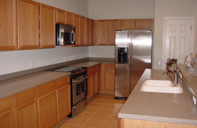 5/3.5 Balboa Blvd~Verde Ridge~Large & Lovely!
