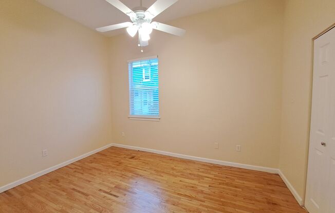 5 beds, 2 baths, 2,119 sqft, $2,200, Unit 2509
