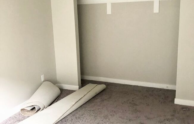 3 Bedroom Townhome with Garage! $500.00 Move in Credit upon approval and move in!