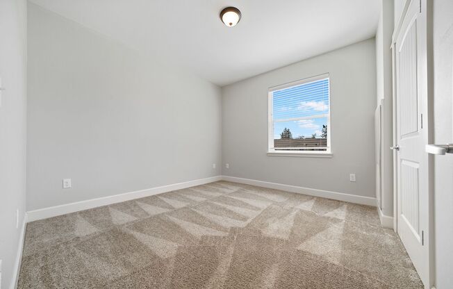 3 beds, 2 baths, 1,189 sqft, $2,395, Unit 306-71