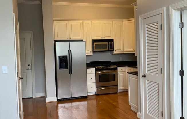 1 bed, 1 bath, $1,100