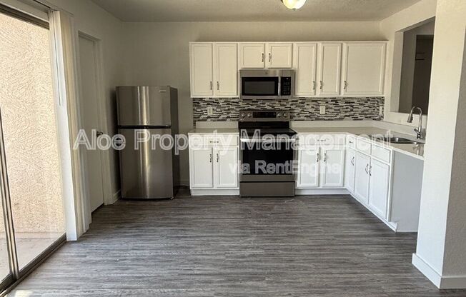 679 W JARDIN DR