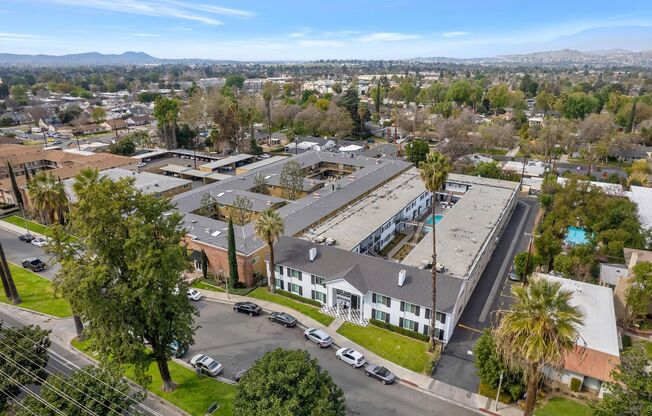 1 bed, 1 bath, 650 sqft, $1,950, Unit 220