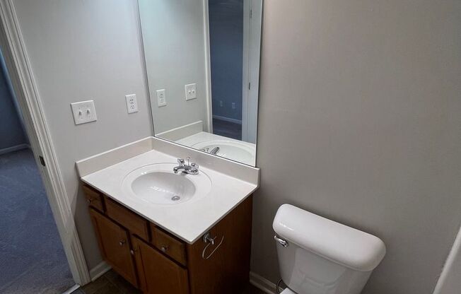 2 beds, 2 baths, $900, Unit 406B