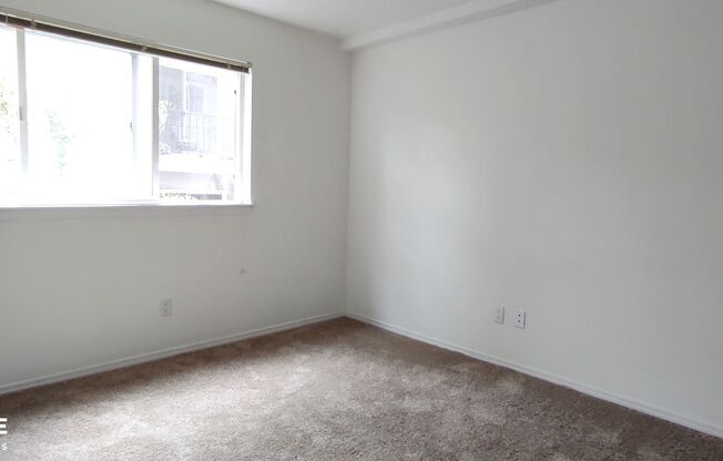 2 beds, 2 baths, 847 sqft, $1,395, Unit 1