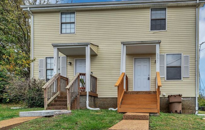 NEWLY UPDATED. AVAILABLE NOW. 2 BD 1 1/2 BATH. CLOSE TO EAST NASHVILLE AND DOWNTOWN. $1750 RENT.