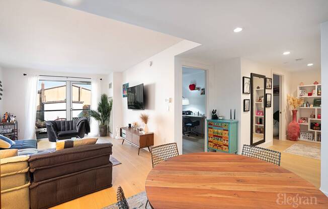 575 4 AVE