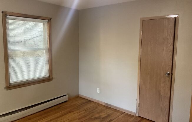 1 bed, 1 bath, 640 sqft, $945, Unit 207