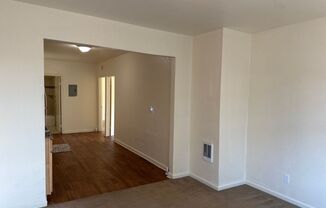 3 beds, 1 bath, 950 sqft, $2,195, Unit 3213 #4