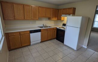 2 beds, 1.5 baths, $1,345, Unit 806 3rd Ave W - Right Side