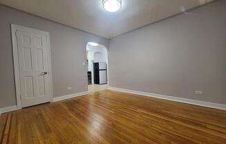 2 beds, 1 bath, $3,900, Unit 5-B