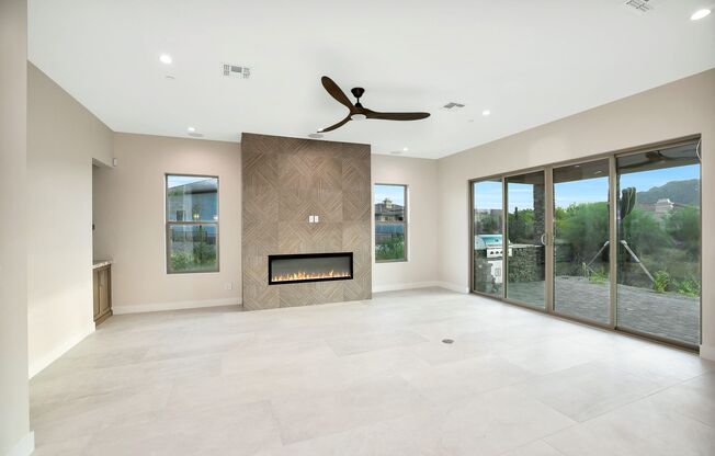 Luxury Custom 3 Bed + Office Home in Cave Creek!