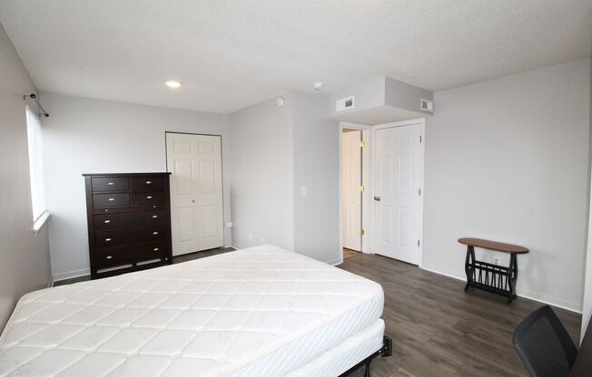 2 beds, 2 baths, $695