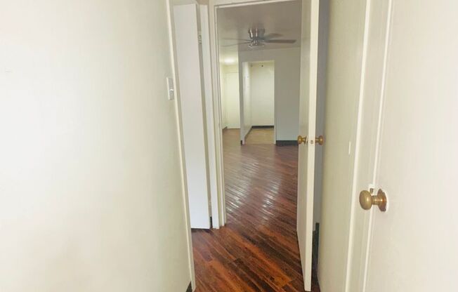 Ellsworth Towers - Close to Chatham University