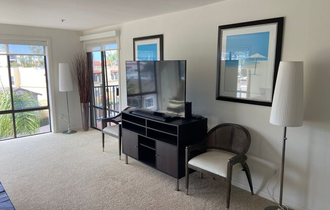 2 beds, 2 baths, $5,950