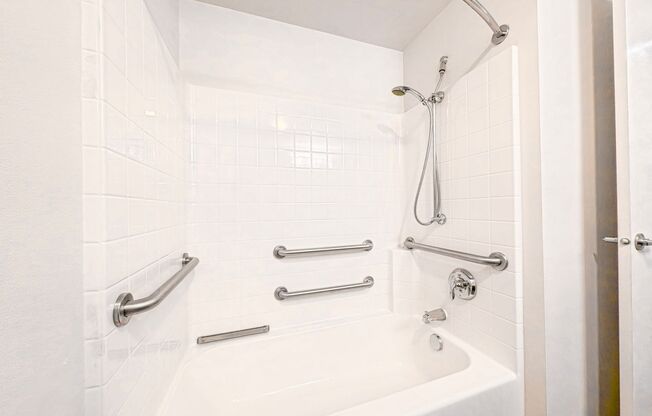 1 bed, 1 bath, 595 sqft, $1,850, Unit 102