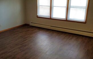 432 Tonawanda Dr.