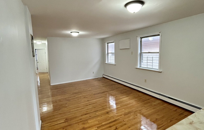1606 CANARSIE RD