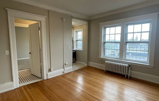 Normandie Apartments