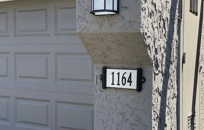 CAMPBELL - Spacious townhome with central A/C, two car attached garage, patio
