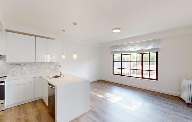 555 BUENA VISTA AVE W