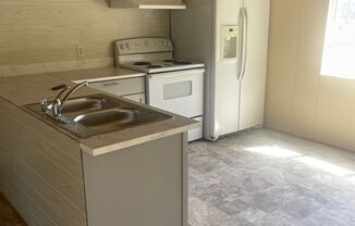 2 beds, 1 bath, $1,200