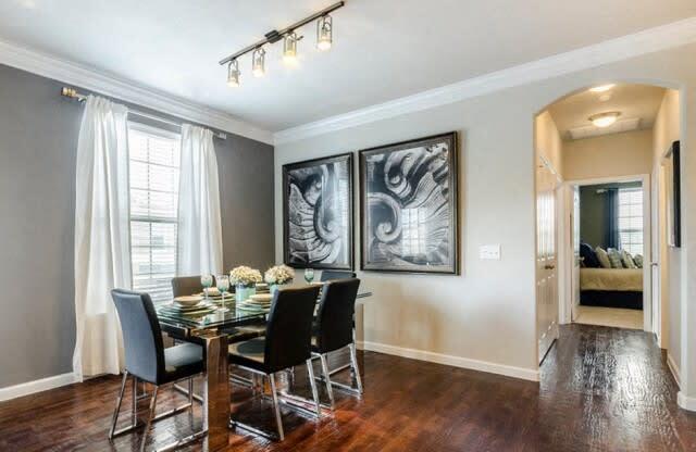 Graceful Dining Area at Villages of Briggs Ranch, San Antonio