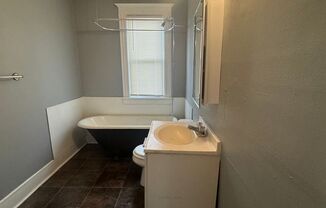 4 beds, 1 bath, $1,200, Unit 34 DEWITT ST. 2ND FLOOR