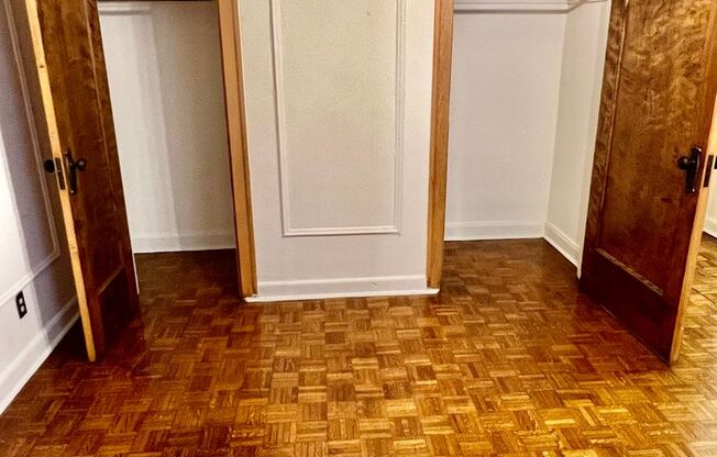 Studio, 1 bath, 300 sqft, $1,395, Unit 644-211