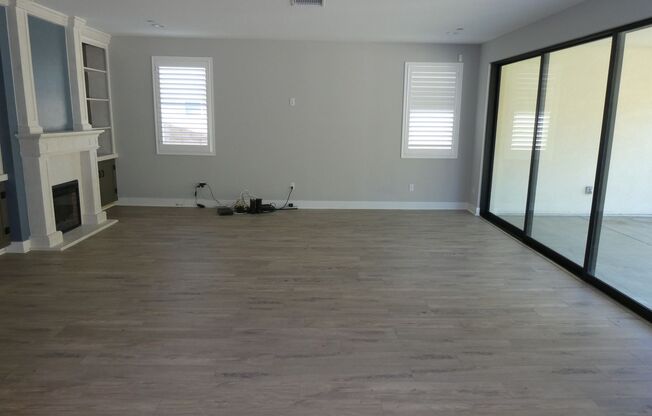 5 Bedroom Home for Rent in Santa Clarita!