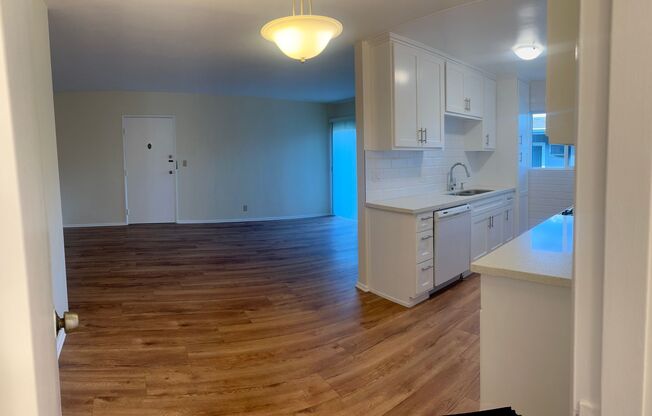 2 beds, 1.5 baths, 912 sqft, $2,895, Unit 8