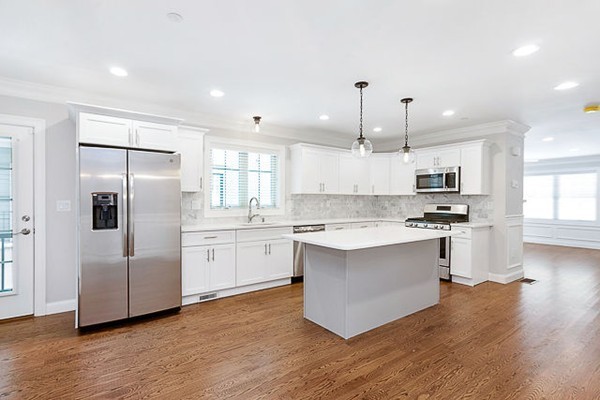 20 B HAWTHORNE