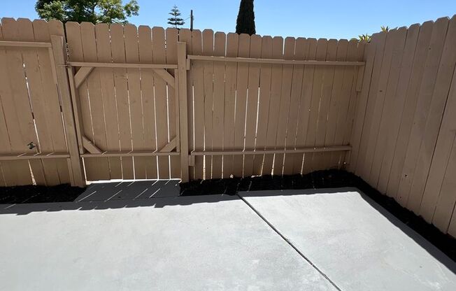 1 bed, 1 bath, 900 sqft, $2,172, Unit 381-18