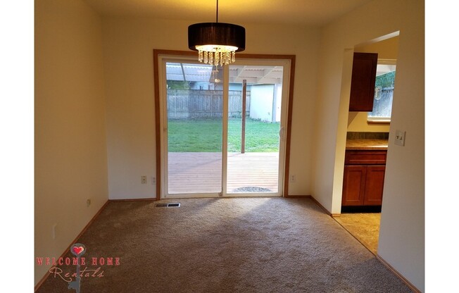 3 beds, 1.5 baths, $2,550