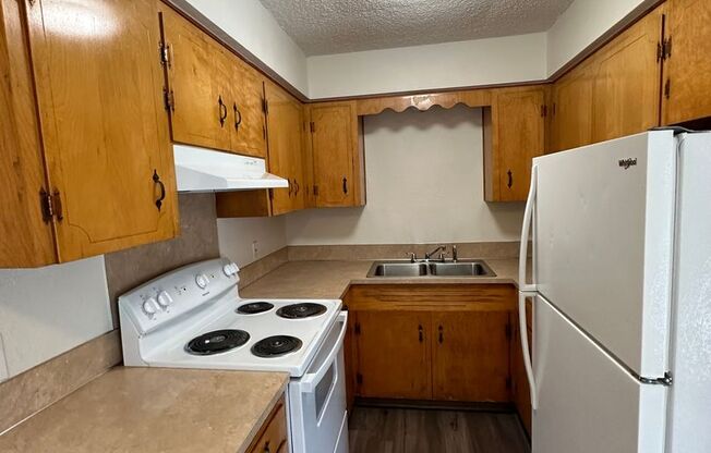 1 bed, 1 bath, 625 sqft, $1,099, Unit 827